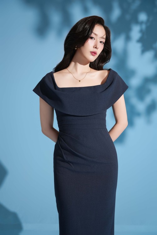 Sixdo Navy Woven Pencil Dress